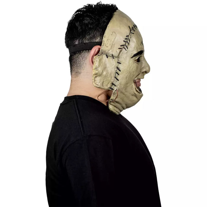 Máscara facial de látex de Leatherface con piel cosida (vista 3)