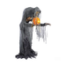Animatronic Jack Stalker de 213 cm con túnica gris rasgada sosteniendo una calabaza iluminada
