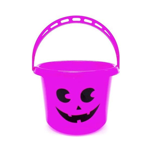 Balde plástico fucsia con forma de calabaza, cara de jack-o-lantern y asa
