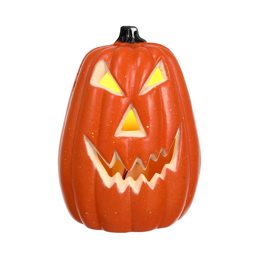 Calabaza larga naranja de Halloween con ojos triangulares y sonrisa dentada calados, iluminada