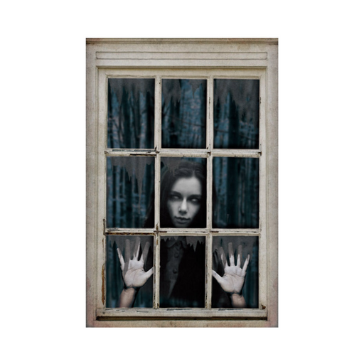 Decoración de ventana con mujer poseída con las manos apoyadas en el vidrio