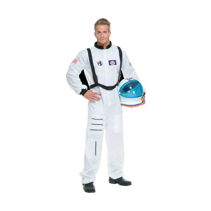 Hombre con disfraz de astronauta, enterito blanco, sosteniendo un casco