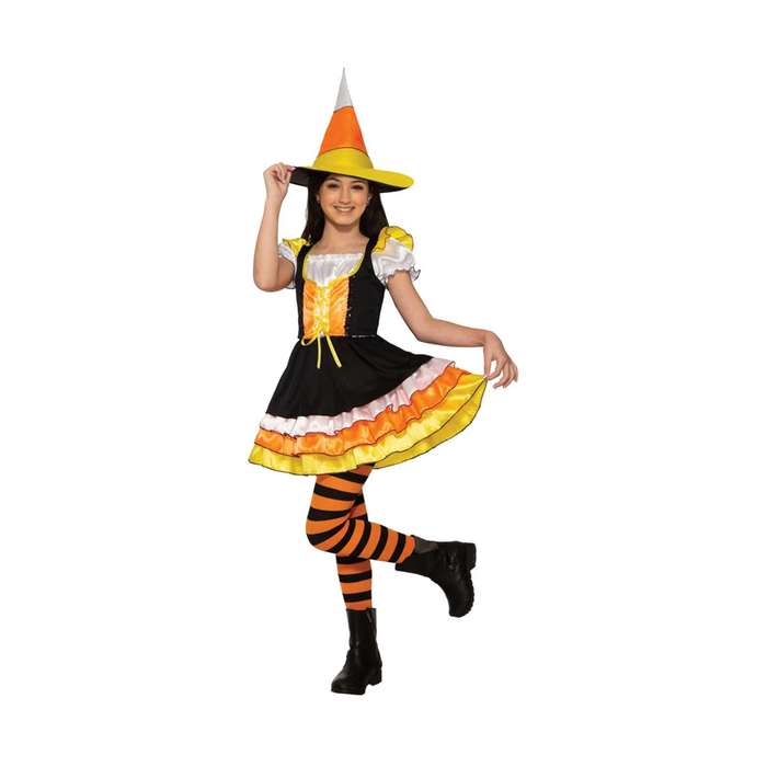 Niña con disfraz de candy corn con sombrero de bruja