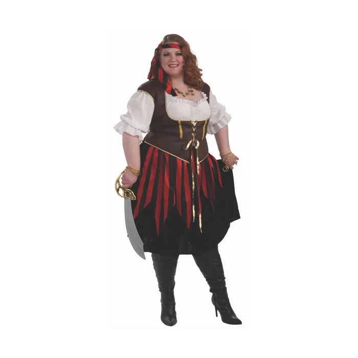 Mujer con disfraz de dama pirata, vestido a rayas rojas y negras con chaleco café