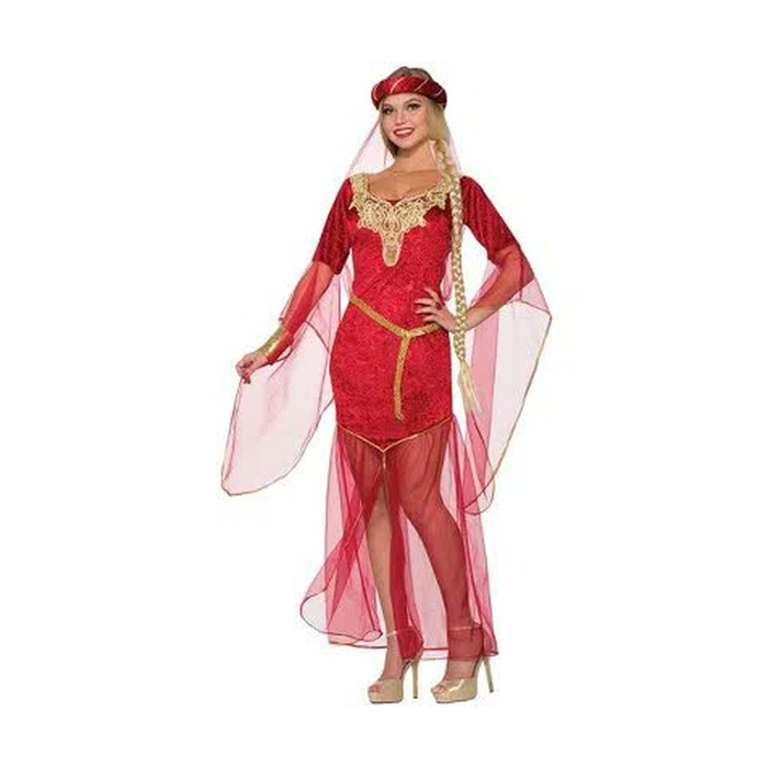 Mujer con disfraz de dama renacentista, vestido rojo con mangas transparentes, tocado y cinturón dorado