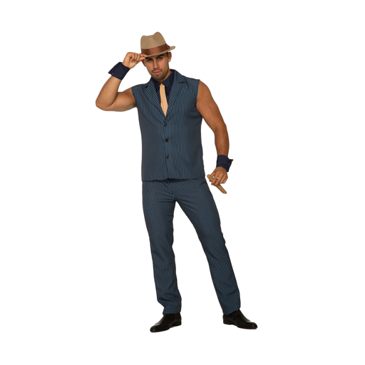 Hombre con disfraz de gánster sin mangas a rayas, corbata y sombrero