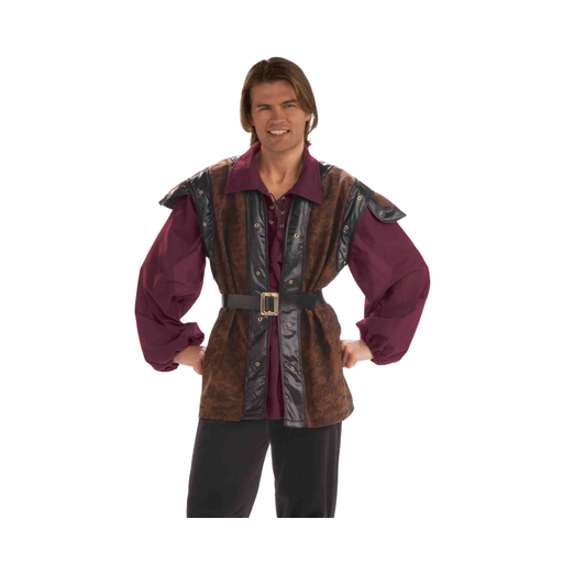 Hombre con disfraz de mercenario medieval, camisa burdeo, chaleco café con efecto cuero y cinturón