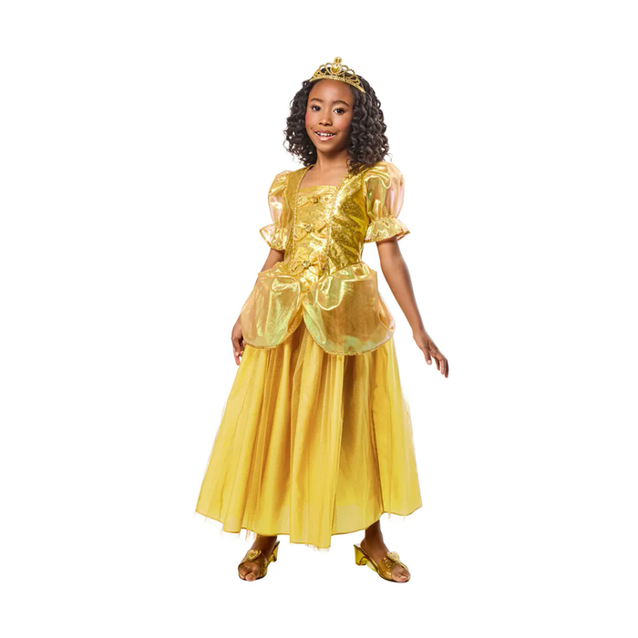 Niña con disfraz de princesa: vestido largo de tul dorado con mangas abullonadas y tiara dorada