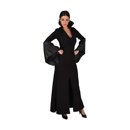 Mujer con vestido de vampira negro largo de cuello alto