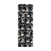 Fondo de pared con estampado de muchas calaveras grises y blancas