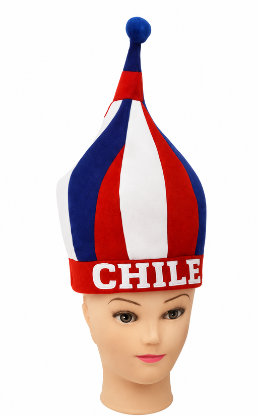 Gorro de Chile tricolor con punta, pompón azul y la palabra CHILE en la banda roja