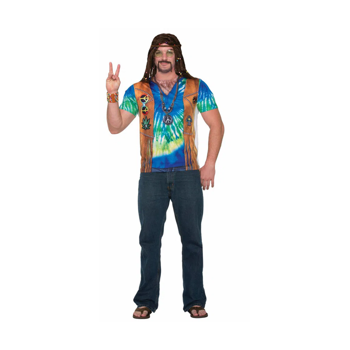 Hombre con polera hippie de colores y chaleco